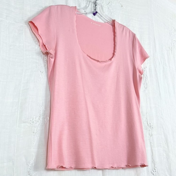 Elie Tahari Pink Ruffle Edged Stretch Tee 🎉Host Pick🎉 - Picture 4 of 11